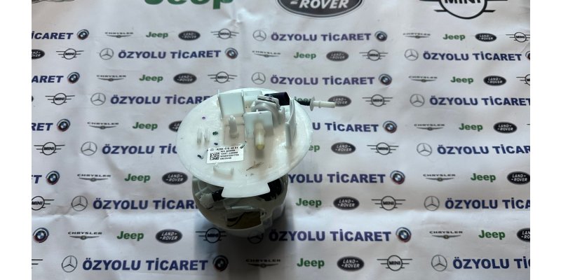 Mercedes E / E Coupé Mercedes W214 Yeni E Serisi Depo Pompası a206 470 44 01