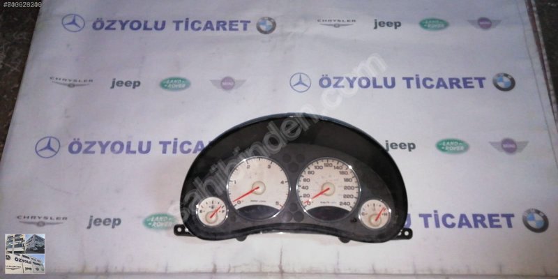 Jeep Cherokee Jeep Cherooke Liberty 2.8 CRD gösterge saati 04832731AB