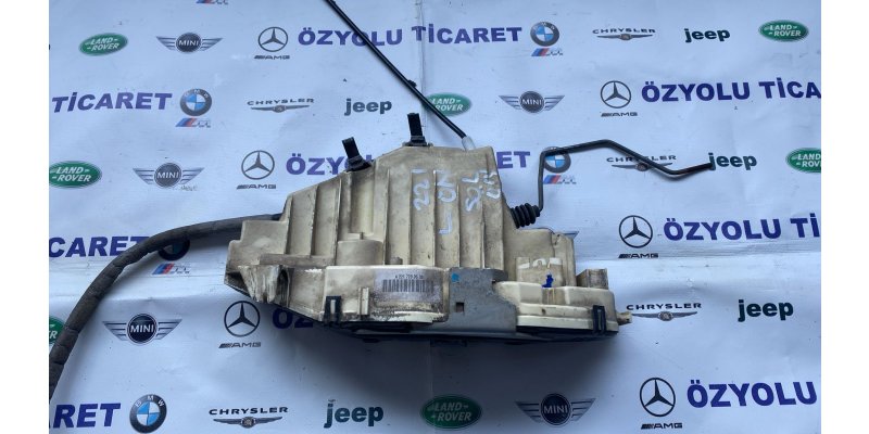 Mercedes S MERCEDES W221 Sol ön Kapı Kilidi A2217200535