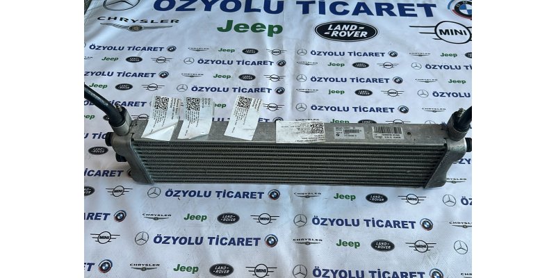 BMW M5 BMW F10 M5 Motor Yağ Soğutucu Radyatör 1721 2284620