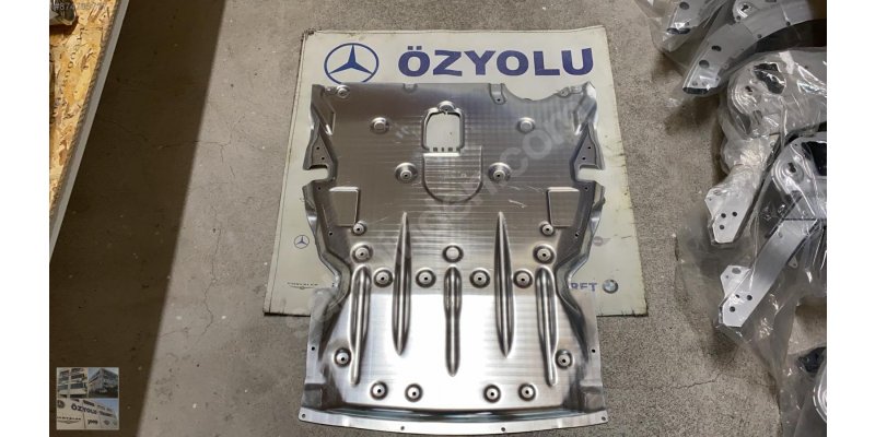 BMW 3-Serisi BMW F30 ALT MUHAFAZA 0010341