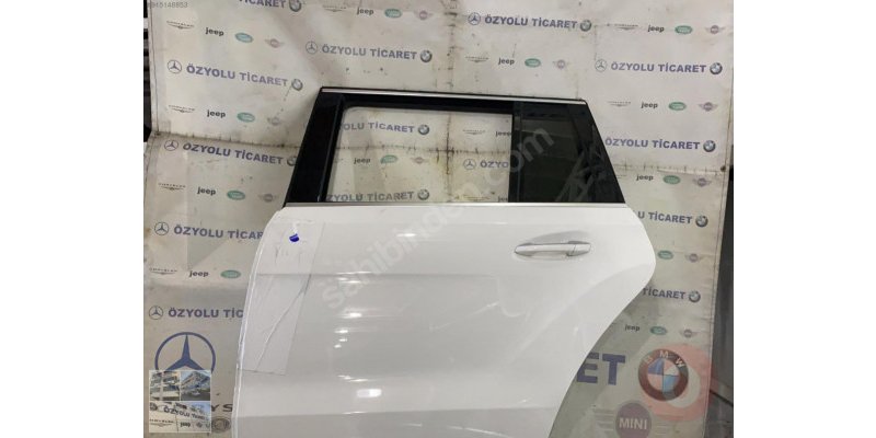Mercedes GLS MERCEDES W166 GLS SAĞ ARKA KAPI BEYAZ