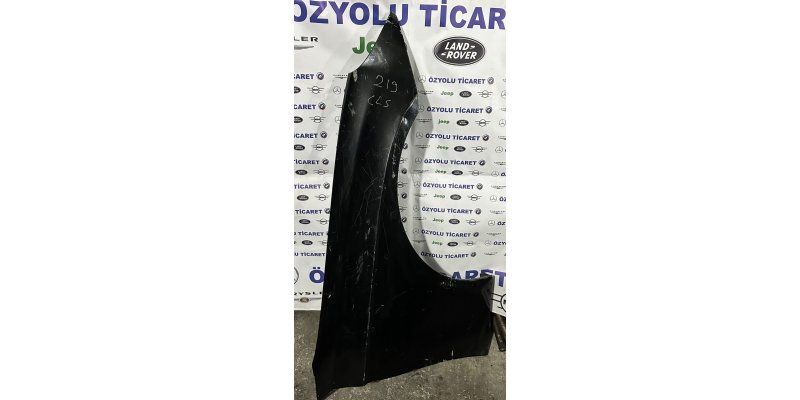 Mercedes CLS Mercedes W219 CLS Sağ Ön Çamurluk Çıkma Siyah
