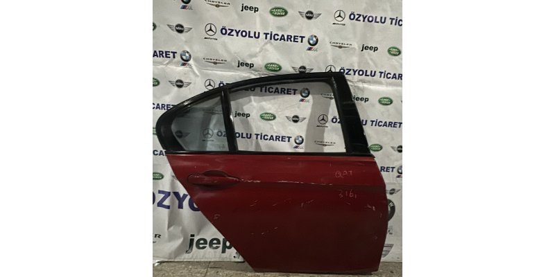 BMW 3-Serisi BMW F30 3 Serisi Sağ Arka Kapı kırmızı 2012-2018