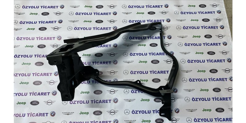 Mercedes E / E Coupé MERCEDES W212 E Serisi Makyajlı Sol Far Yuvası A2126200500