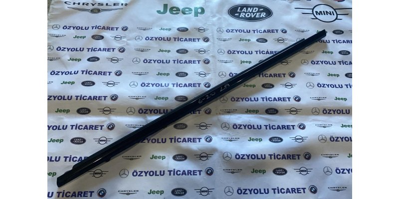 BMW 3-Serisi BMW G20 Sol Arka Kapı Sıyırıcı Fitil Parlak Siyah 5133 7465151