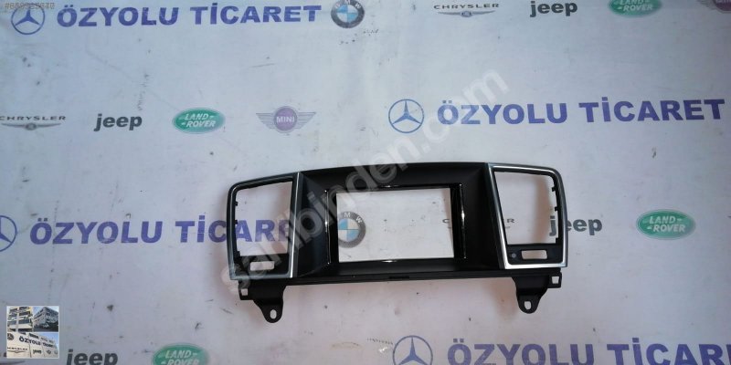 Mercedes ML Mercedes w166 ml orta ekran ve havalandırma çerçevesi 0010545