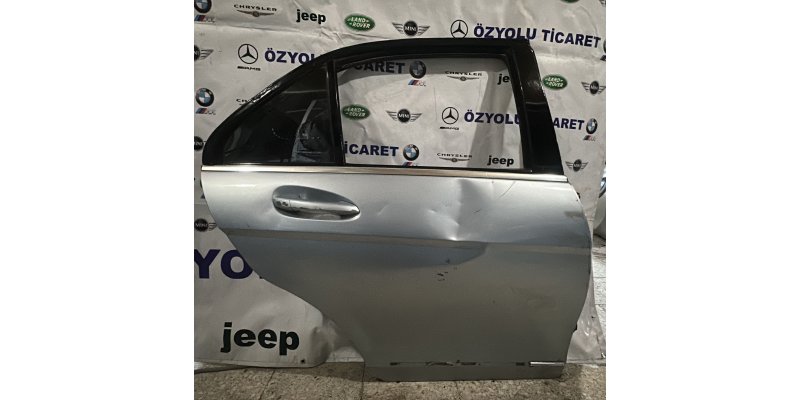 Mercedes C Mercedes W204 Sağ Arka Kapı 2007-2013