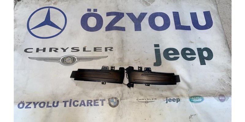 Mercedes C MERCEDES W204-212-218-176-117 TAKIM KAYAR AYNA SİNYALİ 0010869