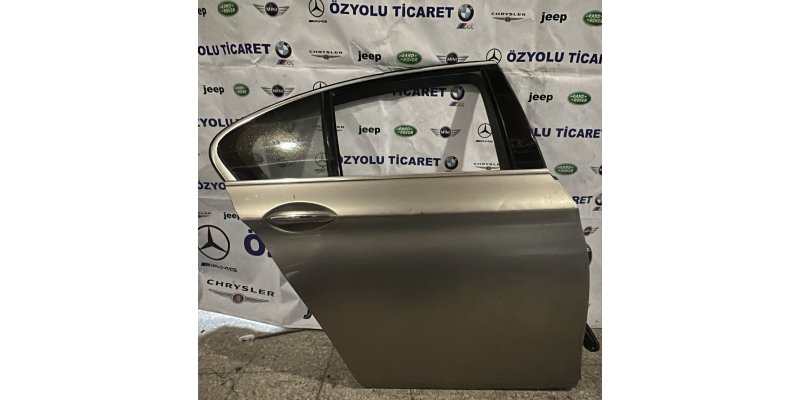 BMW 5-Serisi BMW F10 5 Serisi Sağ Arka Kapı 2010-2016