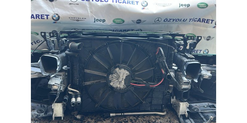 BMW M4 BMW G80 M3 G82-G83 M4 Radyatör Fan Seti