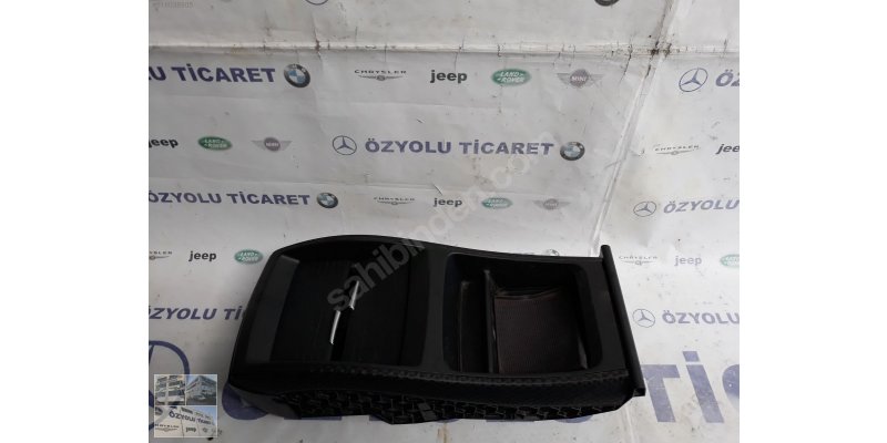 BMW X6 BMW X6 SERİSİ E71 ARKA ORTA KONSOL 0010314