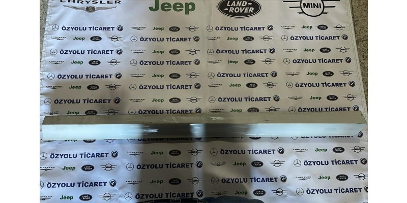 BMW X3 BMW G01 X3 Sağ Ön Kapı Kaplaması M 8064796