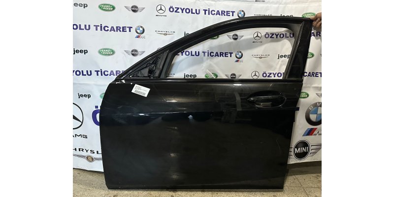 BMW 1-Serisi BMW F40 Yeni 1 Serisi Sol Ön Kapı Siyah Hatasız